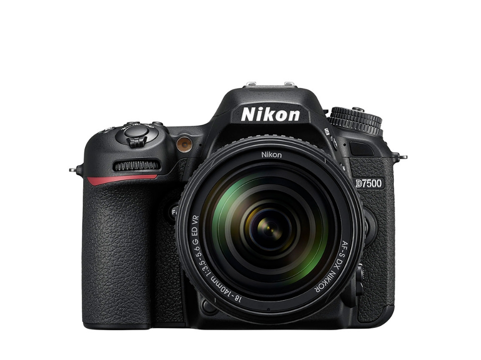 Nikon D7500