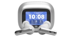 Наушники JBL Live Beam 4 и серебристый футляр с экраном