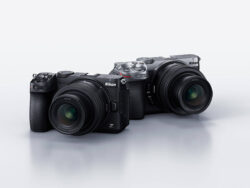 Nikon Z5IIC в чёрном и серебристом исполнении